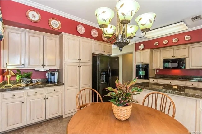 Foto del edificio - 2255 Vaughn Ln