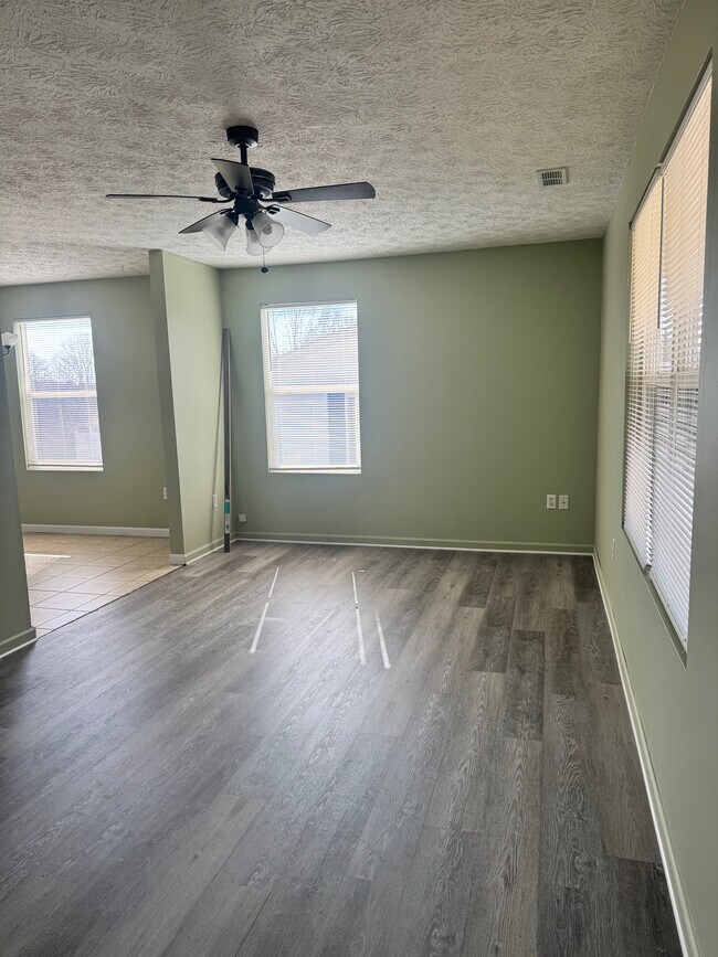 Foto del edificio - 58 Snow Hill Church Rd