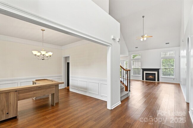 Foto del edificio - 10004 Shetland Ln