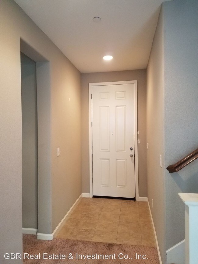Building Photo - 238 Barnhill Dr