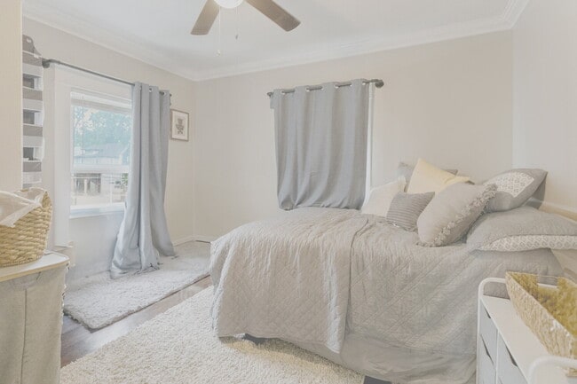 Foto del edificio - Charming Rental with Large Fenced Yard nea...