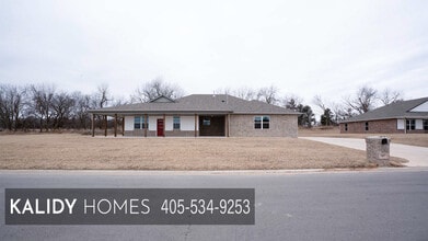 Building Photo - 307 Kirks Holw