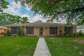 Building Photo - 15222 Torry Pines Rd