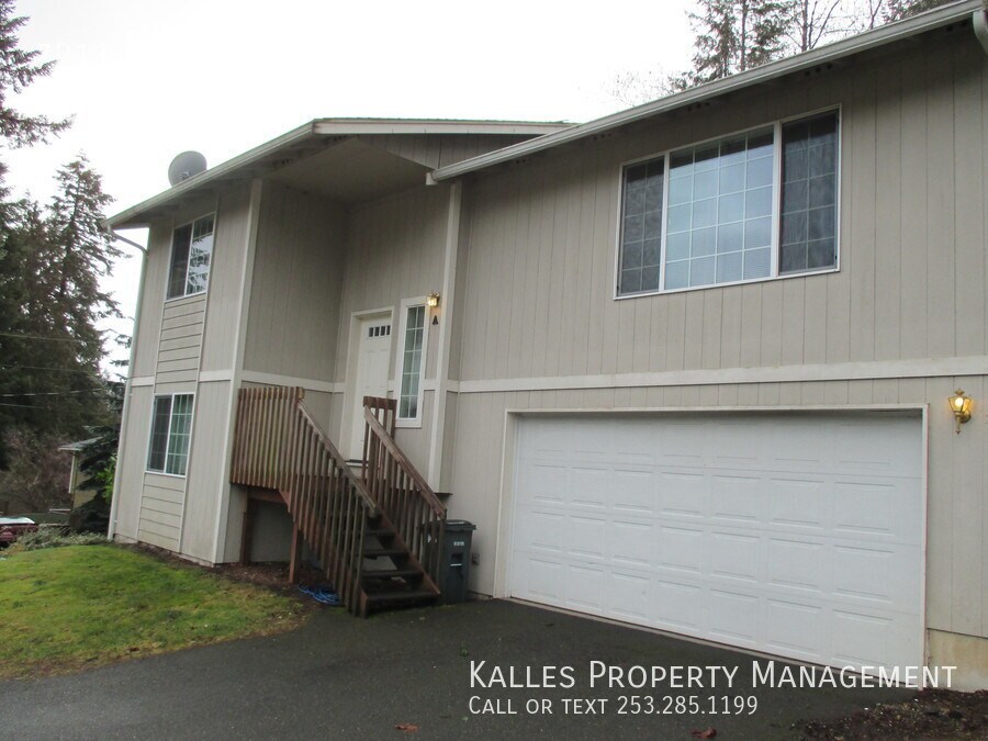 **PENDING APP**Beautiful 3 Bedroom Duplex House Rental in Sumner