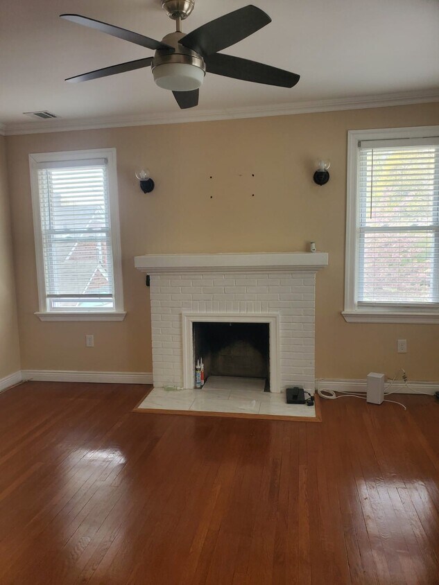 Foto principal - 201 Grand Ave