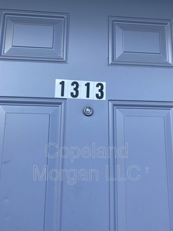 Foto del edificio - 1313 Browning St