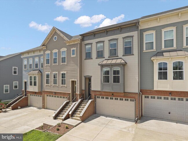 Building Photo - 422 Indigo Way