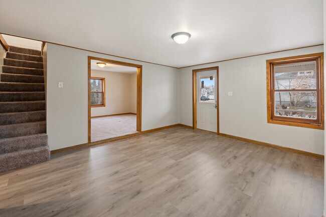 Livingroom - 224 4th Ave