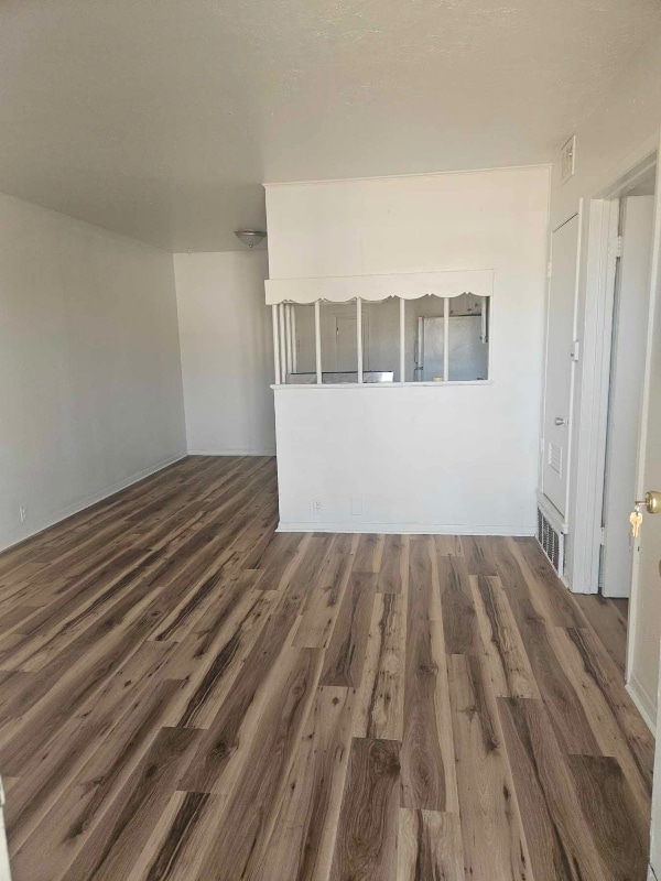 Foto principal - 414 E Avenue A