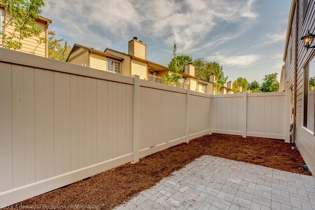 Foto del edificio - St. Johns Townhomes
