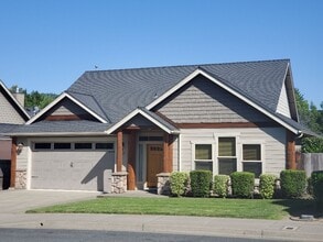 Building Photo - 767 NW Windsor Dr