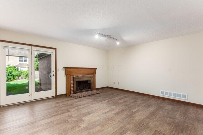 Foto del edificio - 4847 Dierker Rd