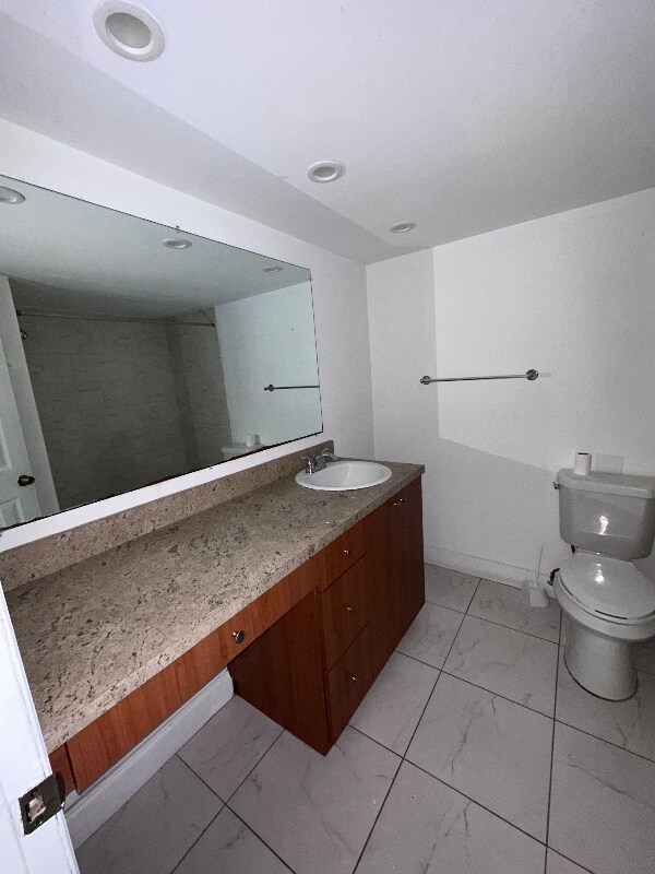 Building Photo - 7660 SW 82nd St