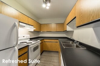 Building Photo - Warwick Apartments