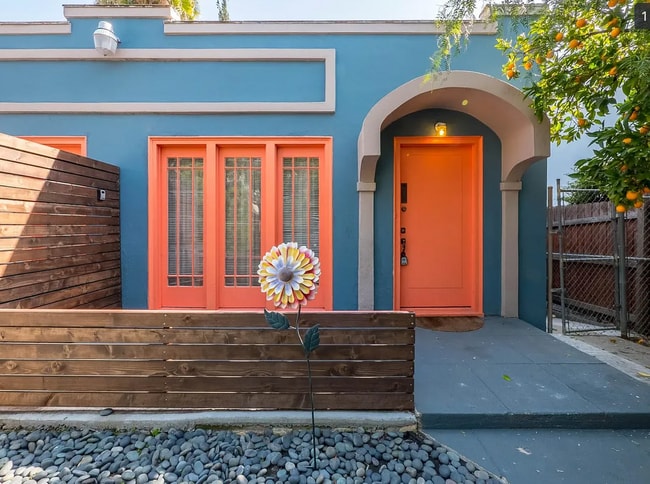 Building Photo - 4544 Avocado st