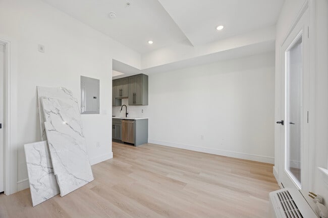 Foto del edificio - 2560 Jasper St,