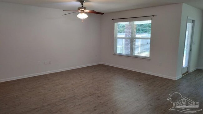 Building Photo - 3492 Quail Dr