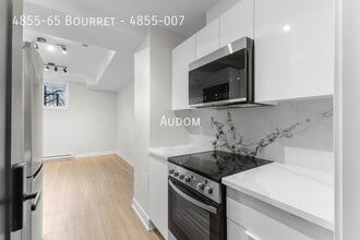 Building Photo - 4855-65 Av Bourret