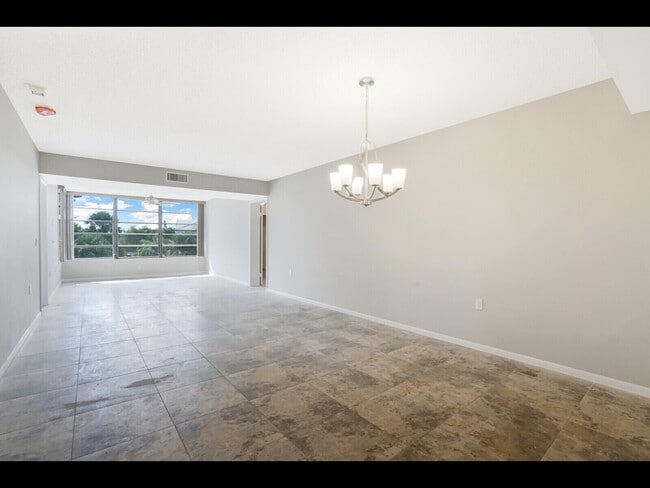 Building Photo - 3636 Whitehall Dr