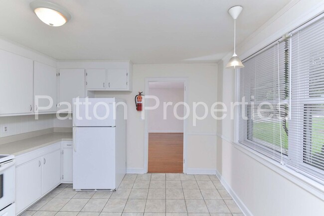 Building Photo - 3017-3019 Longleaf Road - Inside CoC - R13...