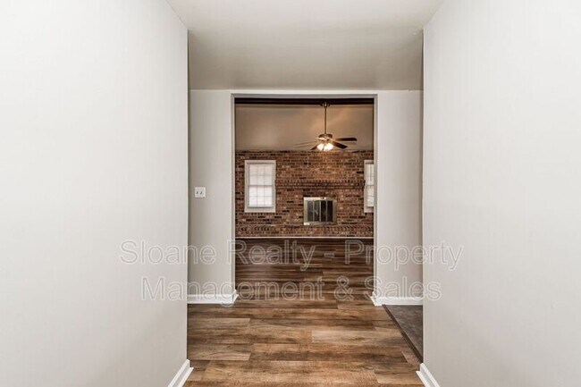 Foto del edificio - 119 Carolina Wren Ave