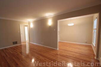 Foto principal - 8565 Holloway Dr