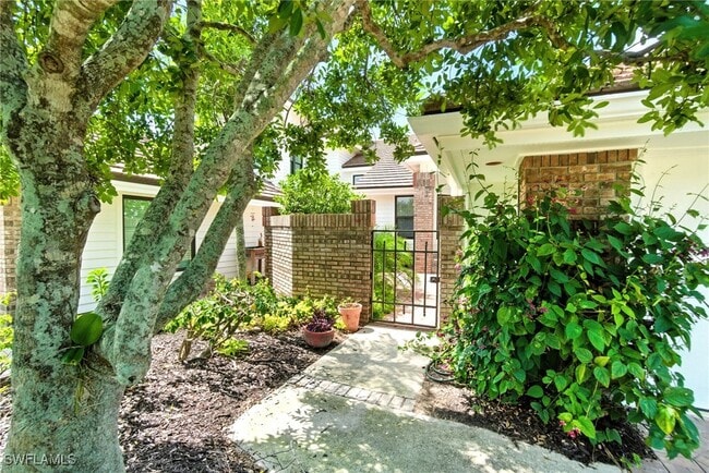 Building Photo - 4028 Crayton Rd