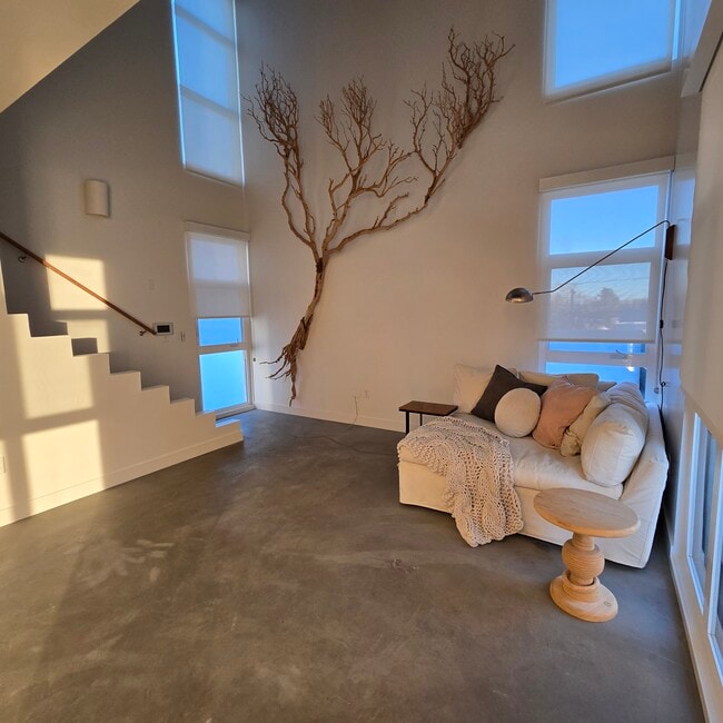 Living room - 519 S 6th St