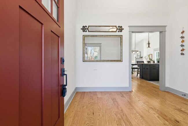 Building Photo - Modern & Fully-Furnished 3-Bedroom Home in Arden with Utilities Included