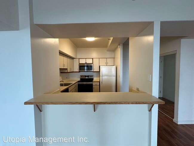 Building Photo - 1 br, 1 bath House - 6363 Christie Ave #1804