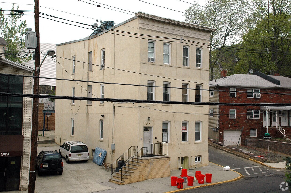 Foto principal - 353 Gorge Rd