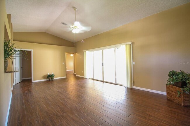 Building Photo - 3564 Diamond Terrace