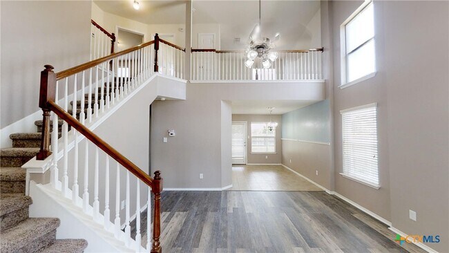 Foto del edificio - 5014 Sorcerer Ct