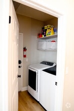 Building Photo - 106 McNamee Dr