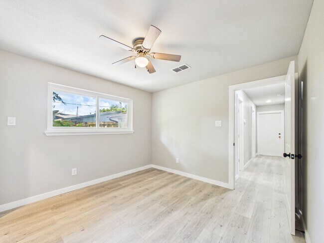 Building Photo - 135 Highland Terrace Dr