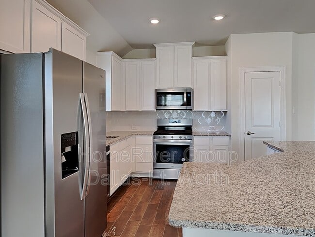 Foto del edificio - 11200 Glover Ln
