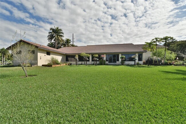 Foto del edificio - 5425 SW 190th Ave