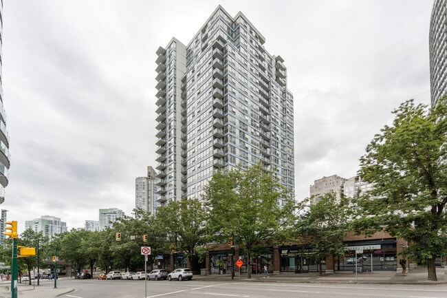 Photo du bâtiment - 939 Expo Blvd