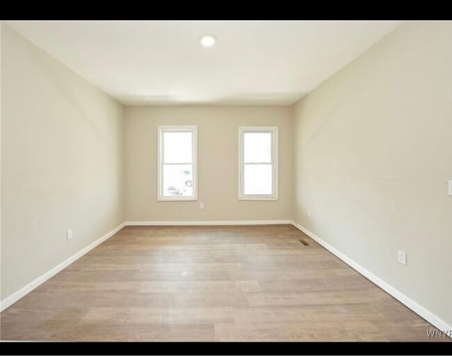 Foto del edificio - 275 Genesee St