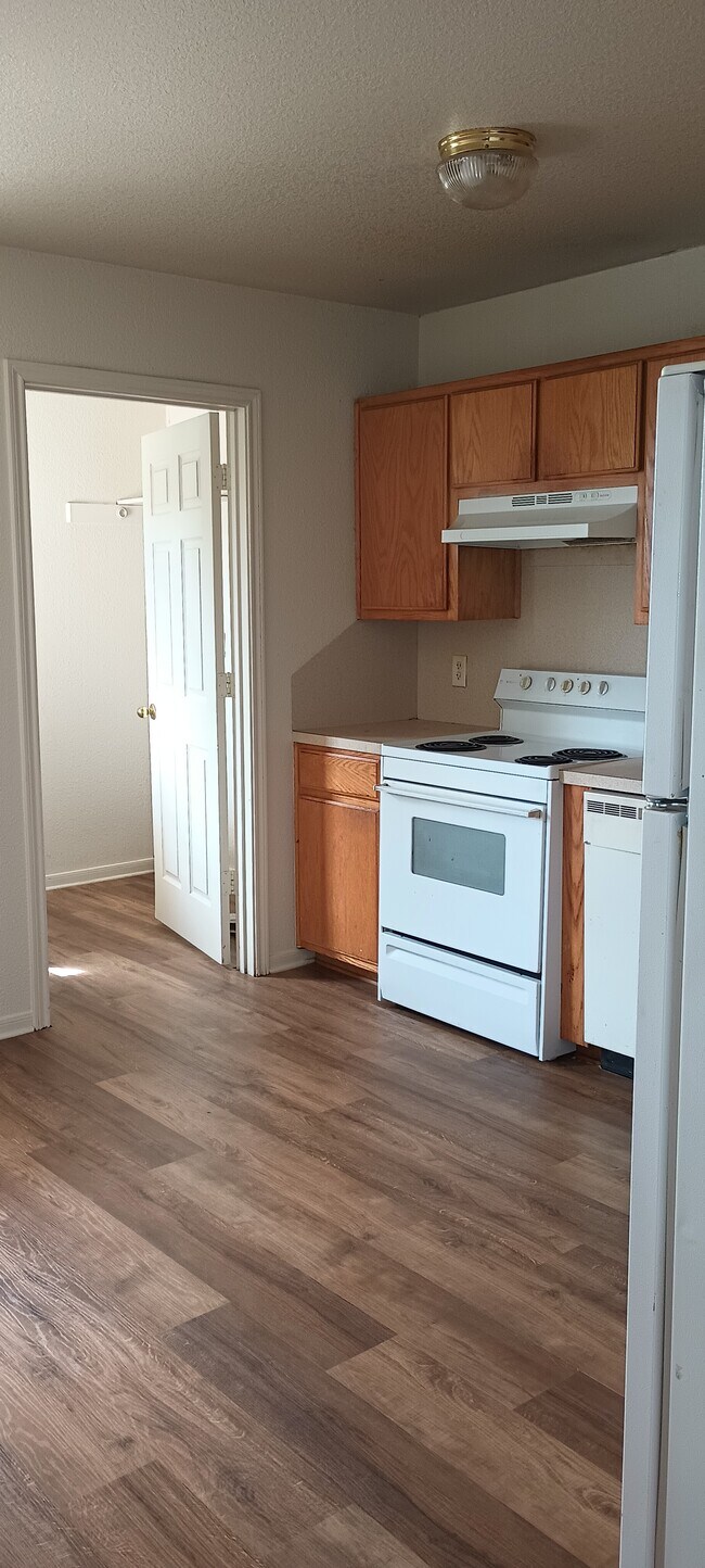 Building Photo - 3404 Cantabrian Dr