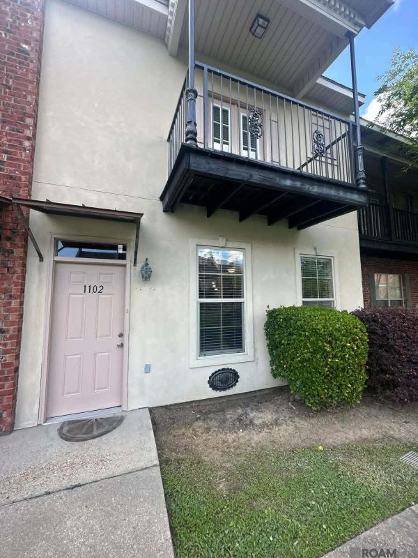 Foto del edificio - 10600 Lakes Blvd