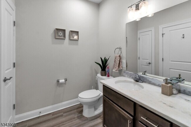 Foto del edificio - 310 Centennial Ave