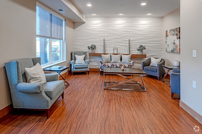 Lobby Photo - The Legends at Silver Lake