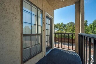 Building Photo - 4800 W Lovers Ln