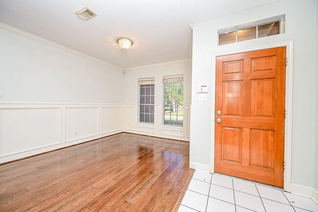 Building Photo - 6511 Mesa Vista Ct