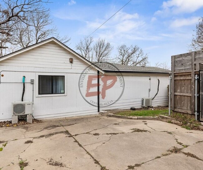 Building Photo - 915 N 19th St