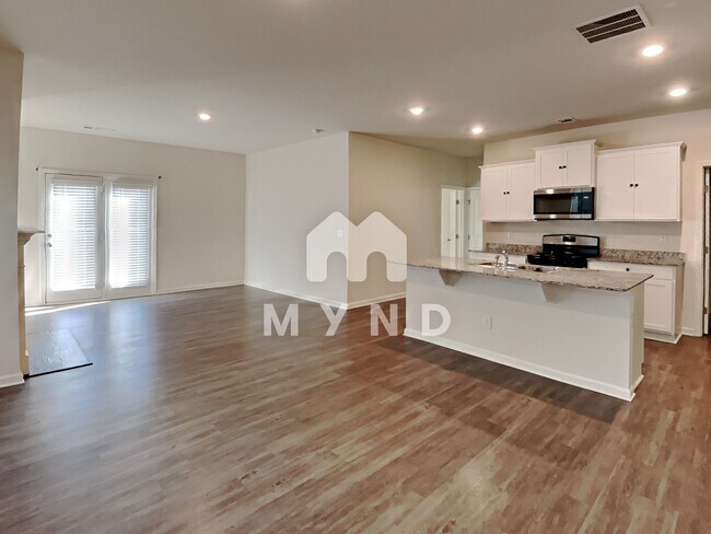 Foto del edificio - 5371 Barberry Avenue