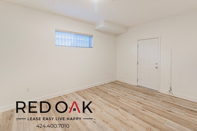 Foto del edificio - 5650 Farmdale Ave