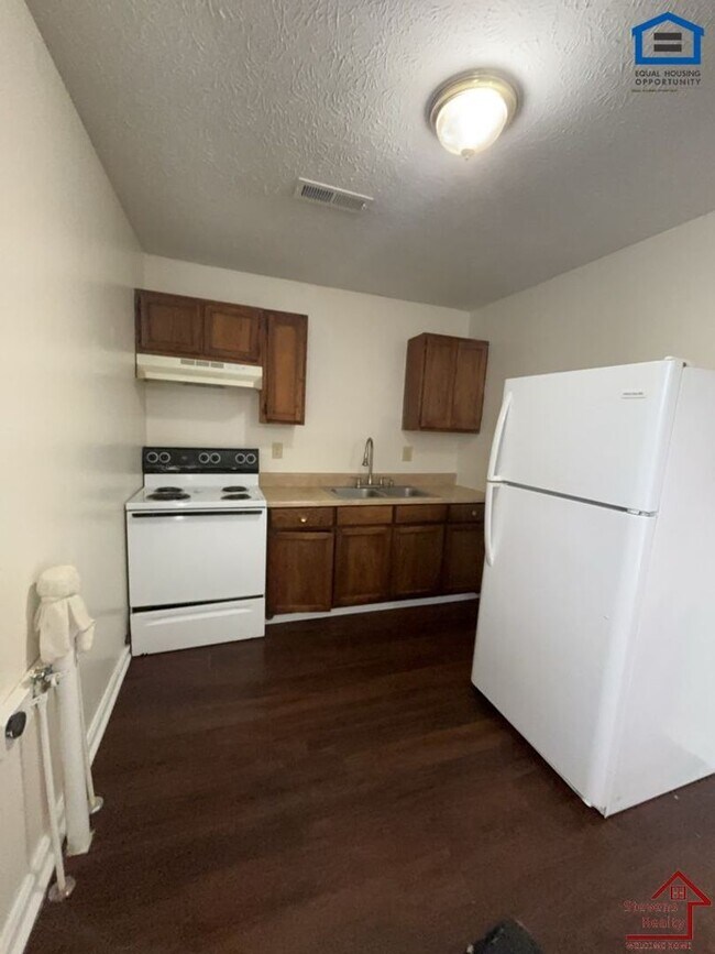 Foto del edificio - 117 Dogwood Pointe Dr