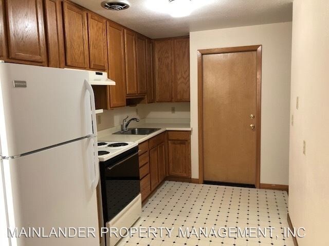 Foto del edificio - 2880 NW Upshur St